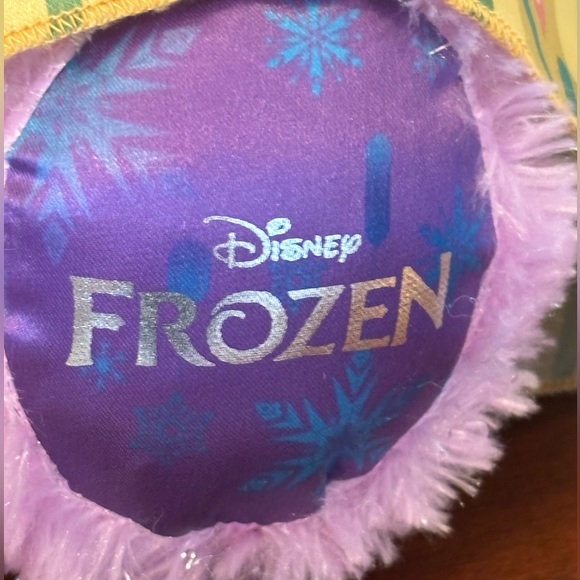 Build a Bear Disney’s Frozen Anna - Picture 13 of 15